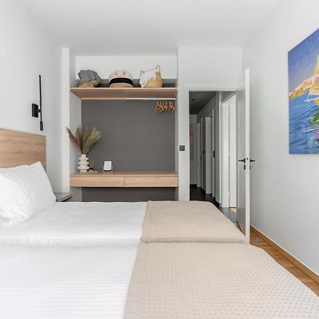Athena Blue Lux Apartments 2Br 2Ba With City Skyline View, Near Kolonaki เอเธนส์ ภายนอก รูปภาพ