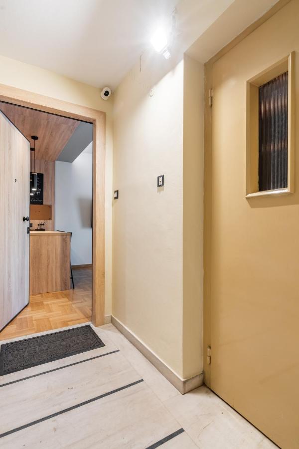 Athena Blue Lux Apartments 2Br 2Ba With City Skyline View, Near Kolonaki เอเธนส์ ภายนอก รูปภาพ
