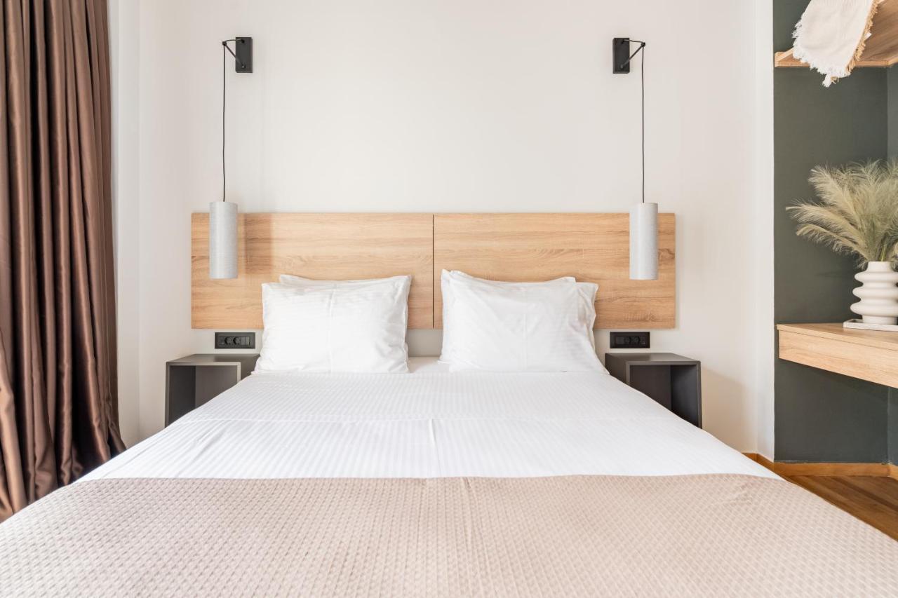 Athena Blue Lux Apartments 2Br 2Ba With City Skyline View, Near Kolonaki เอเธนส์ ภายนอก รูปภาพ