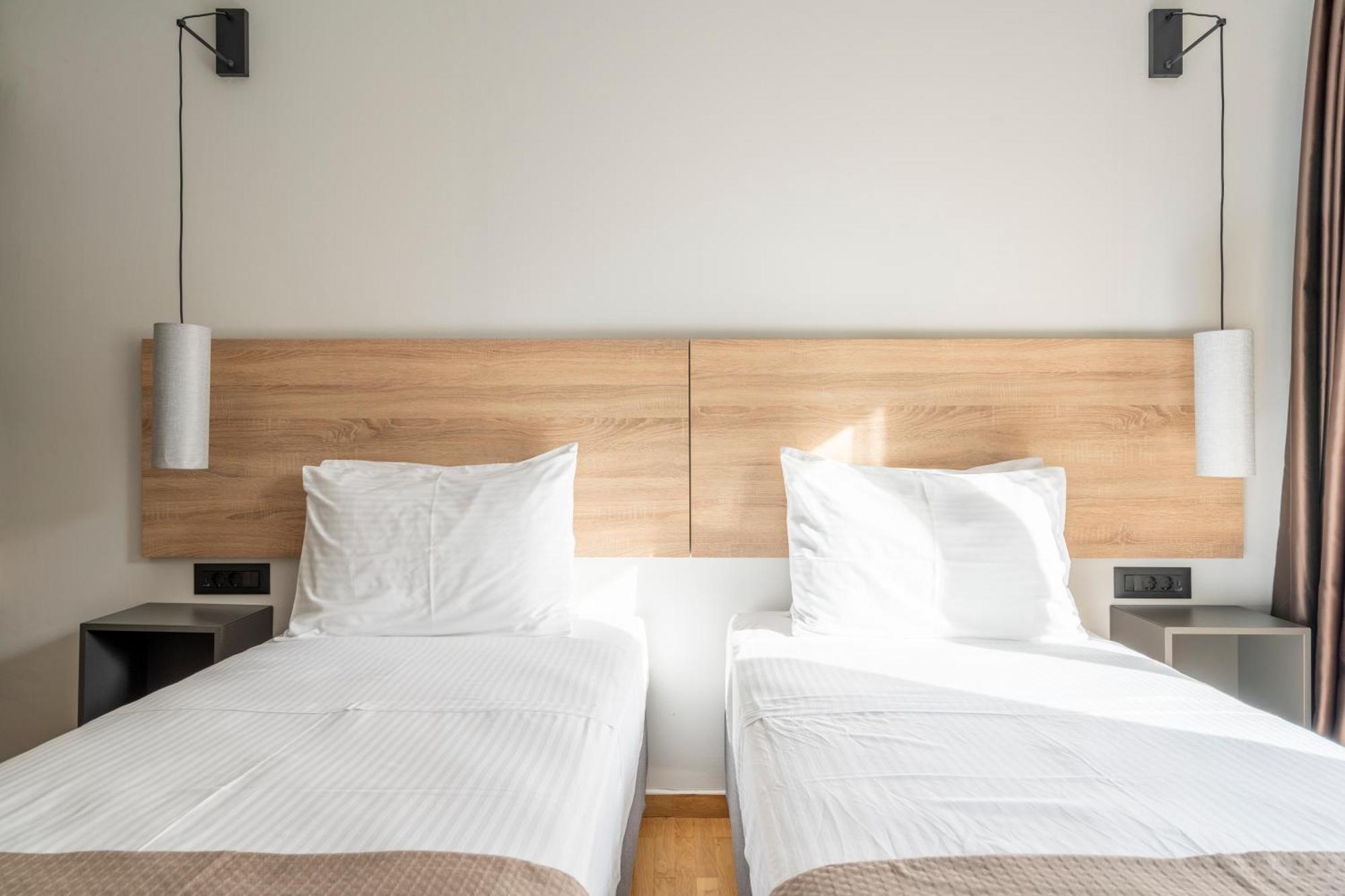 Athena Blue Lux Apartments 2Br 2Ba With City Skyline View, Near Kolonaki เอเธนส์ ภายนอก รูปภาพ