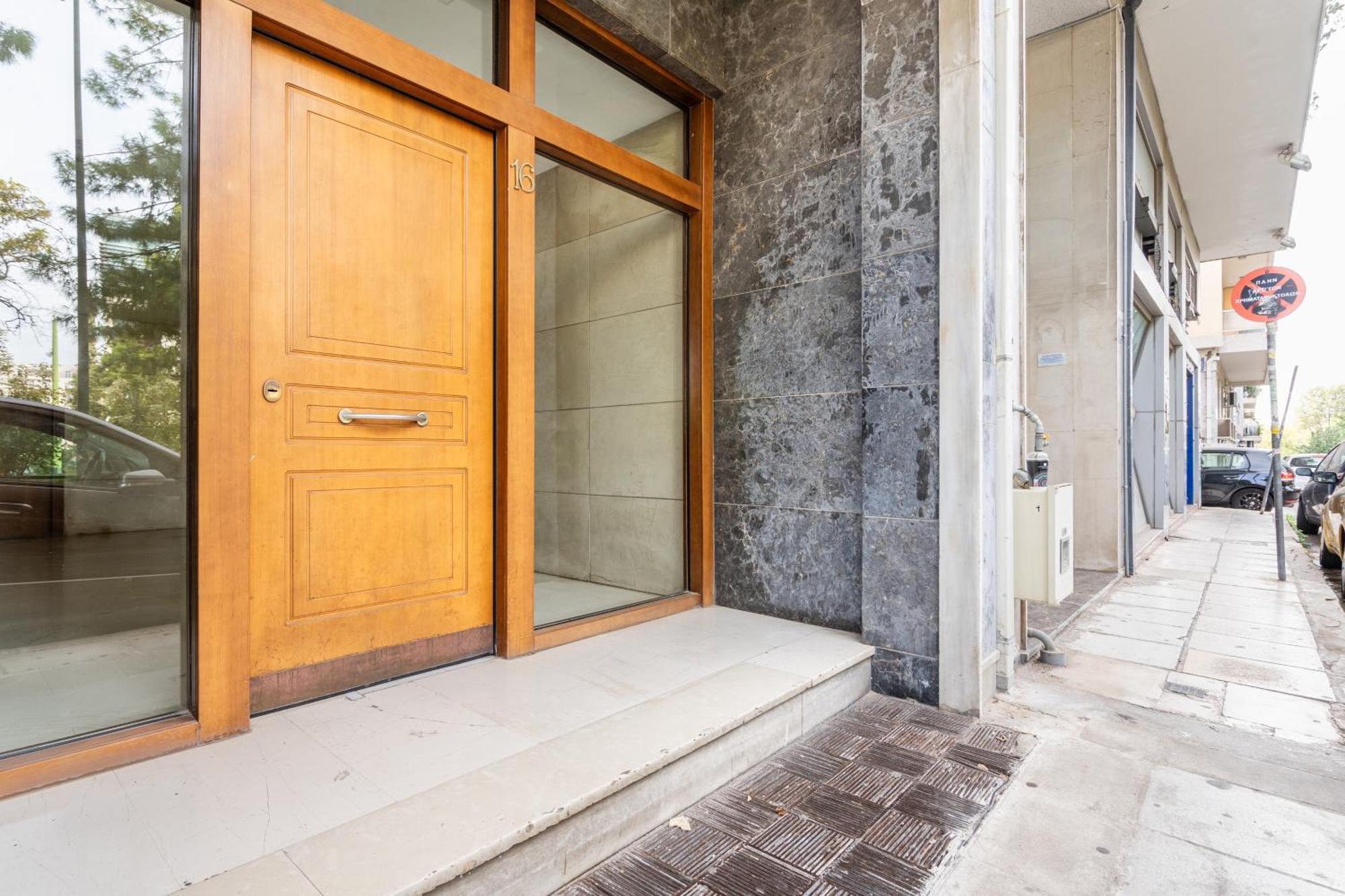 Athena Blue Lux Apartments 2Br 2Ba With City Skyline View, Near Kolonaki เอเธนส์ ภายนอก รูปภาพ